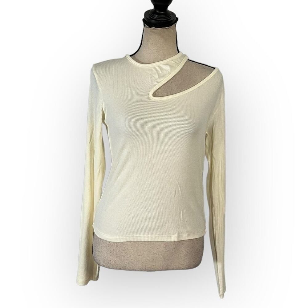 Bobi Cutout Shoulder Top Women's Medium Cream Long Sleeve Pullover Ribbed